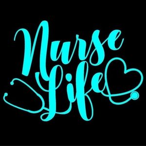 Meet your Posher, Courtney-mark